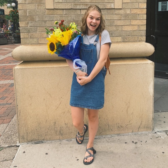 Meet your Posher, Kylee - Picture 1 of 1